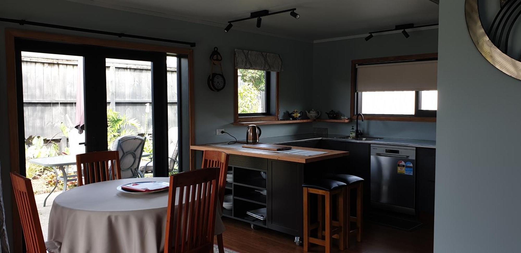 Warm & Welcome On Whiteley New Plymouth Quarto foto